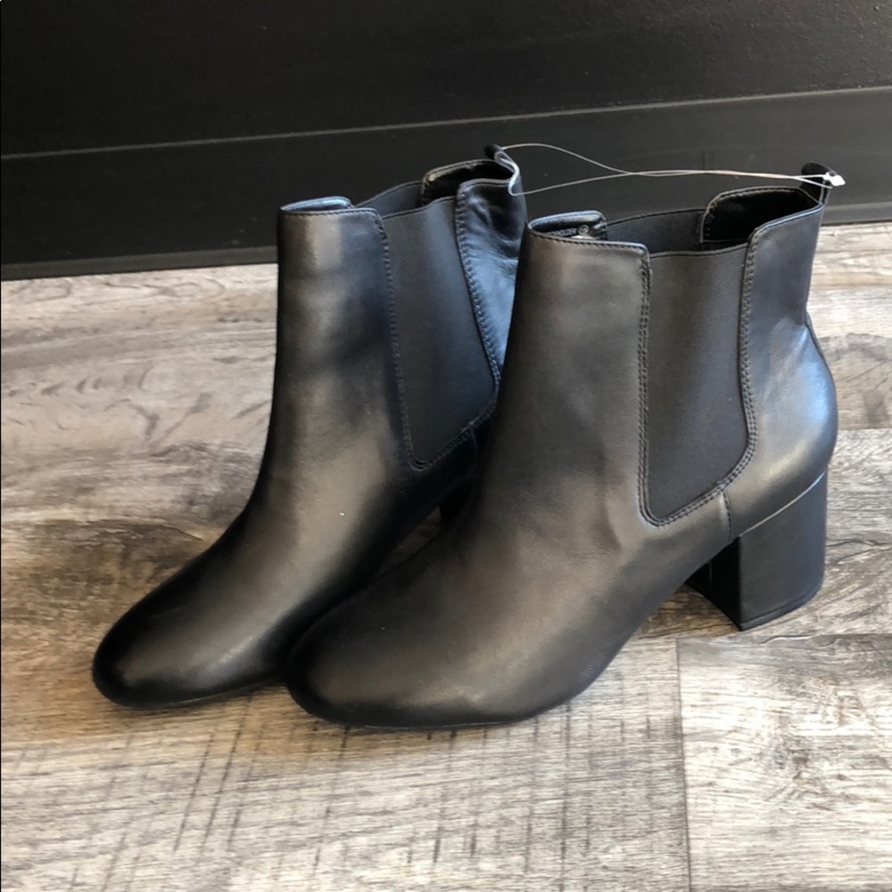 Aerosols heelrest leather comfort boots excellent used condition!